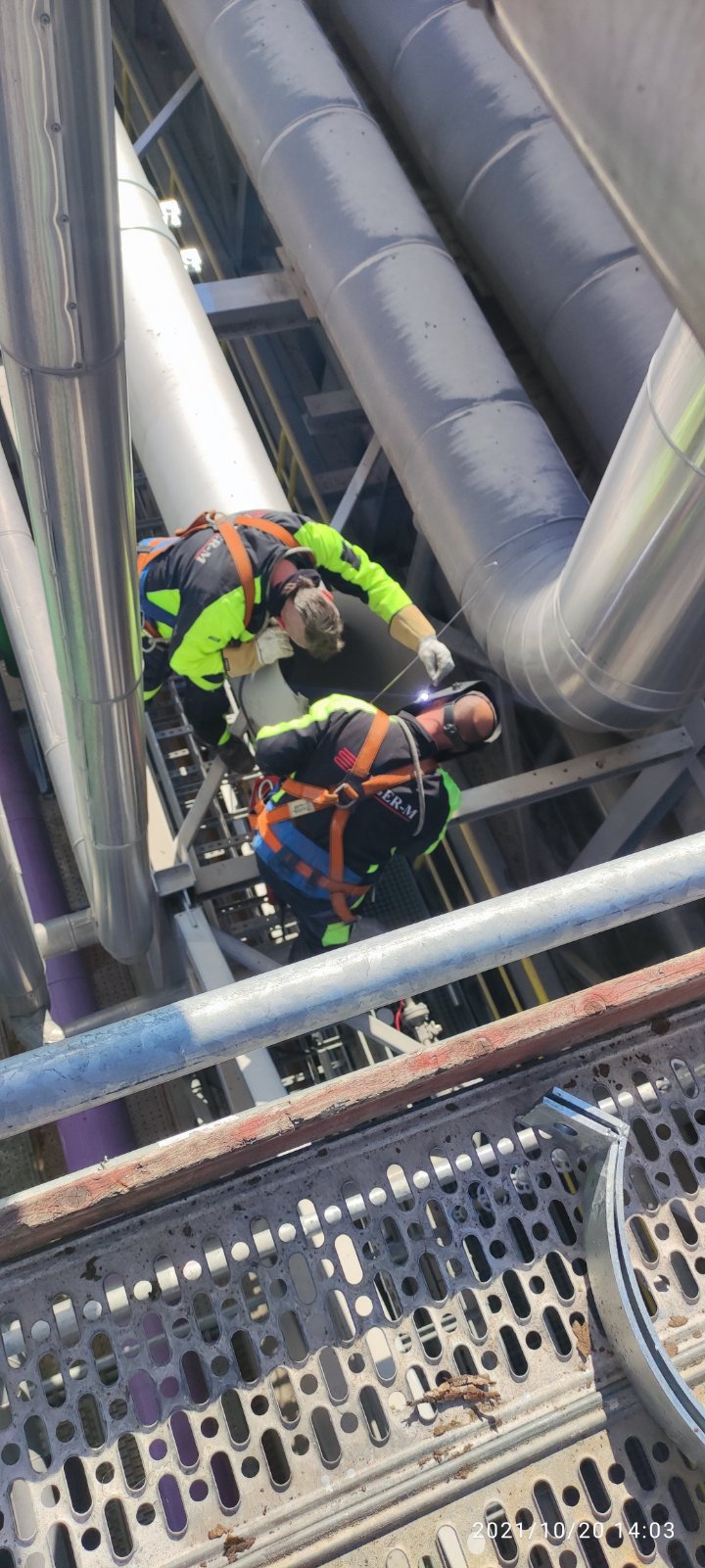 Изграждане на инсталация за лошо миришещи некондензиращи газове
