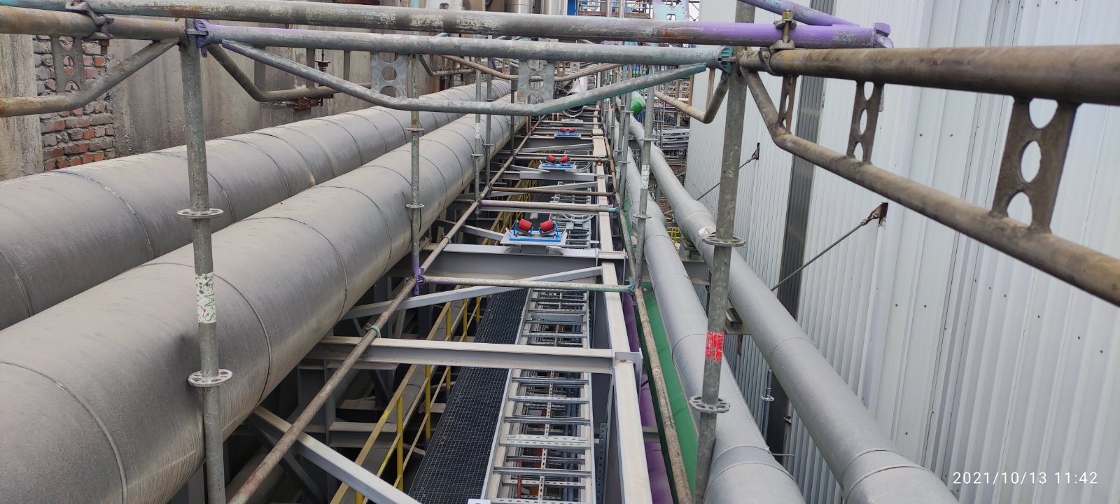 Изграждане на инсталация за лошо миришещи некондензиращи газове